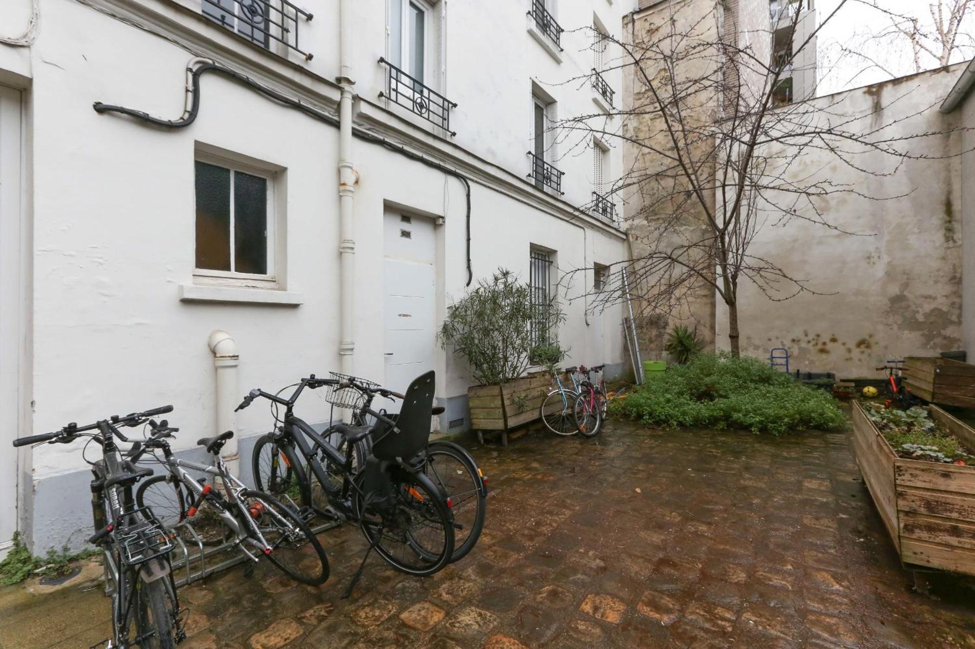 Nice And Comfortable Studio Apartment パリ エクステリア 写真